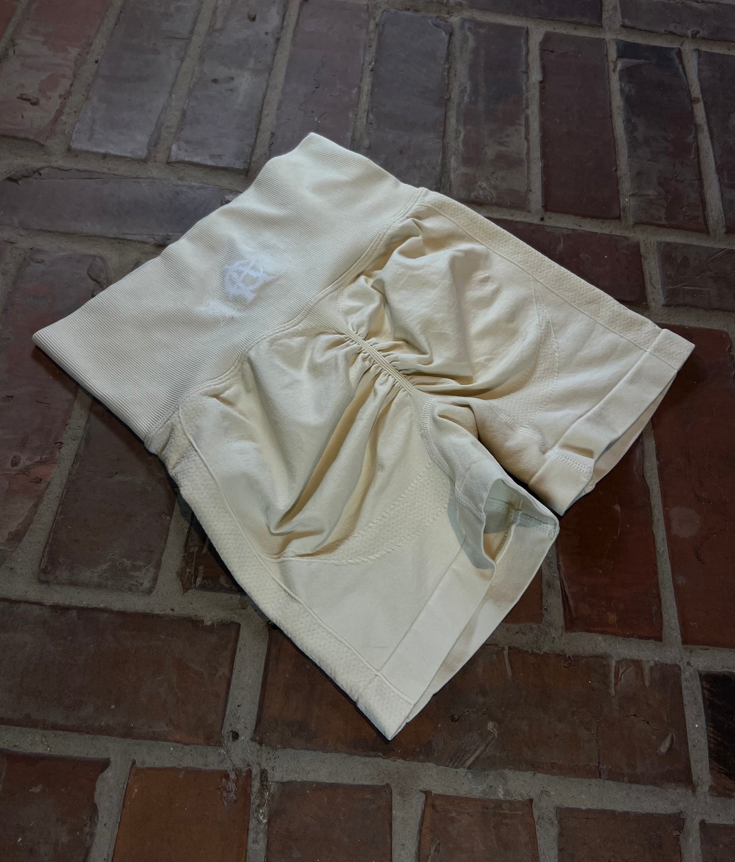 Absolute Anarchy Women’s gym shorts (Cremé)