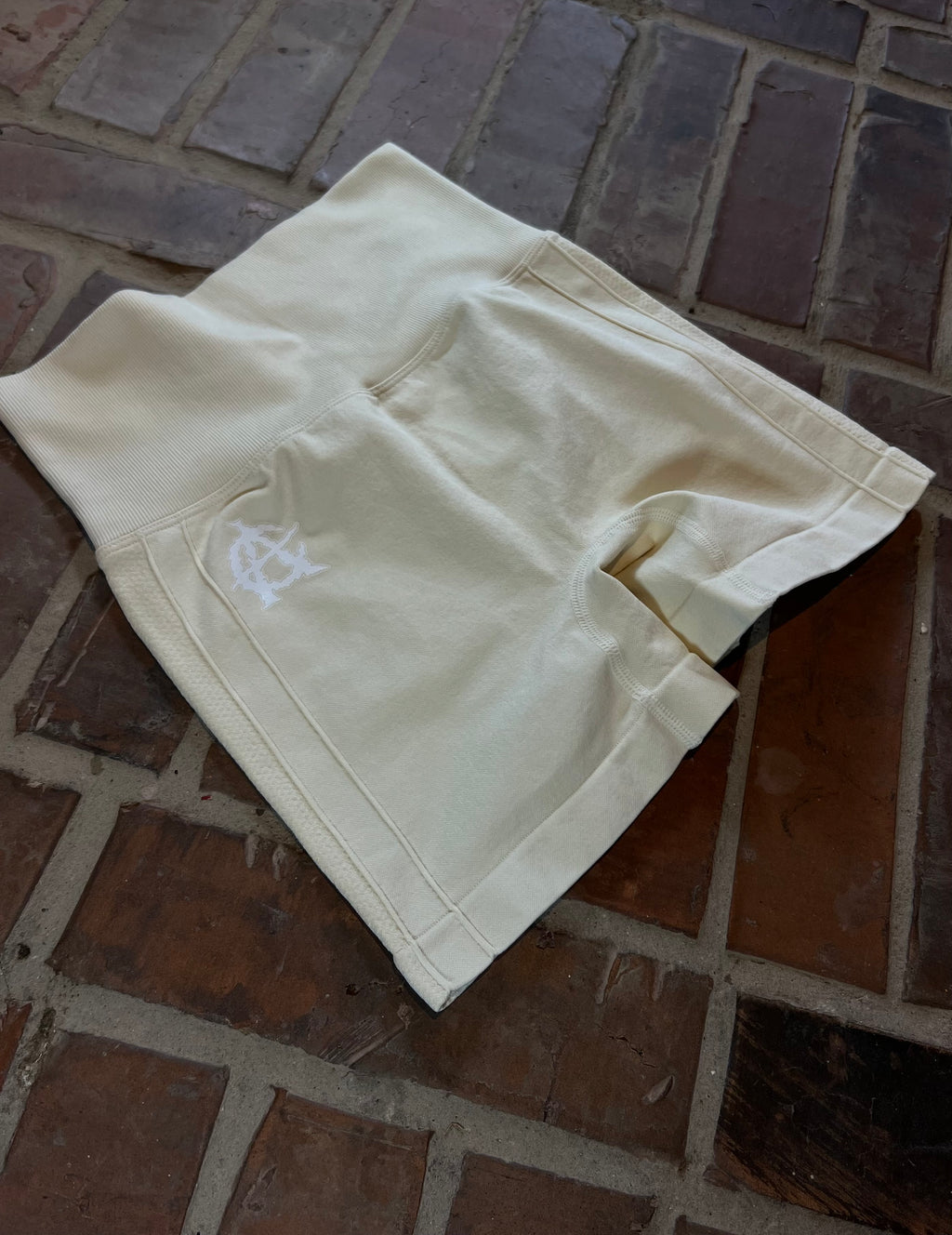 Absolute Anarchy Women’s gym shorts (Cremé)